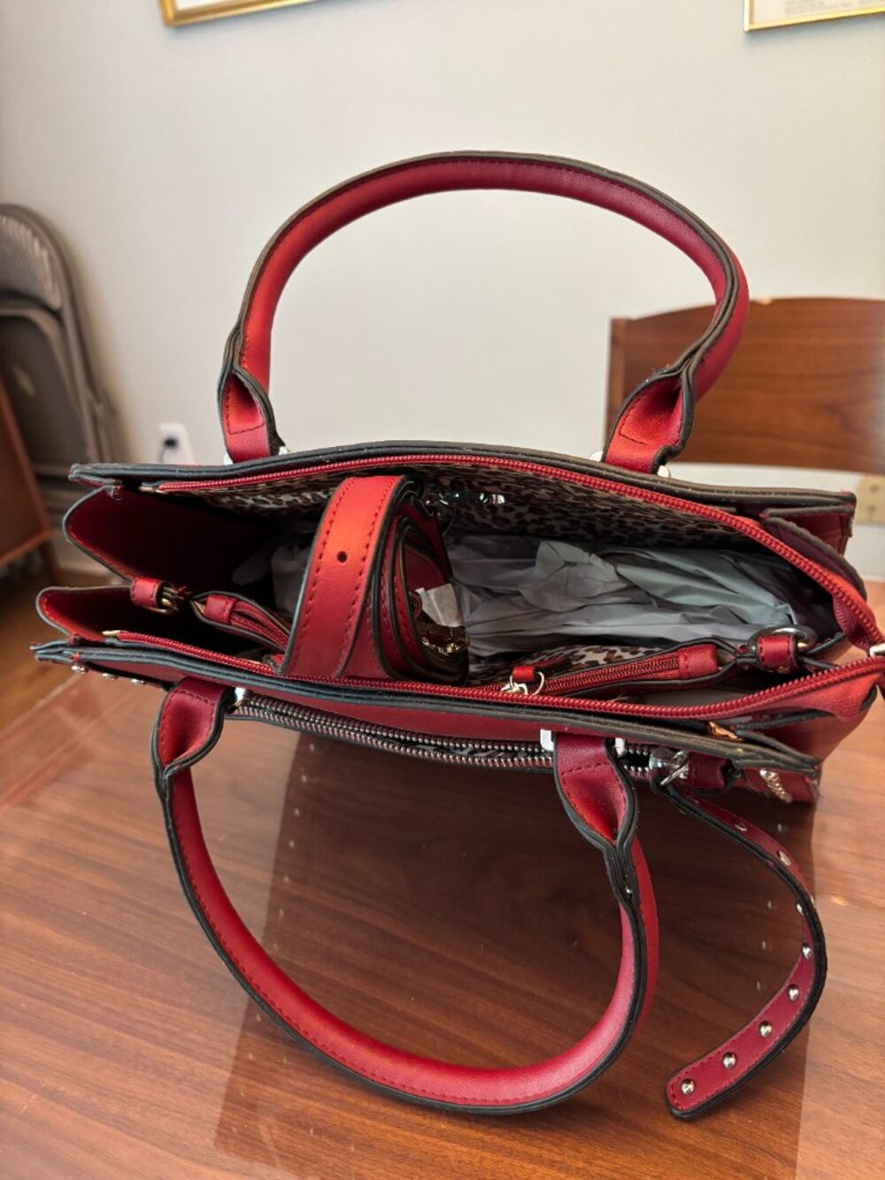 Red Handbag - Picture 6 of 6